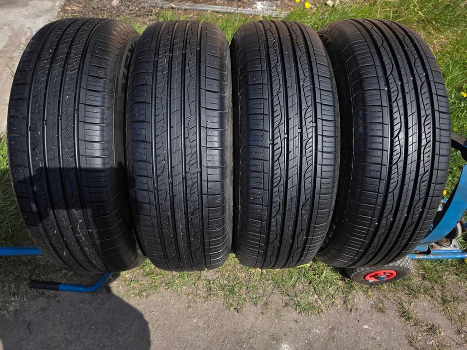 Opony wielosezonowe NEXEN 235/70/17 ok. 7 mm j. NOWE 2020 r.