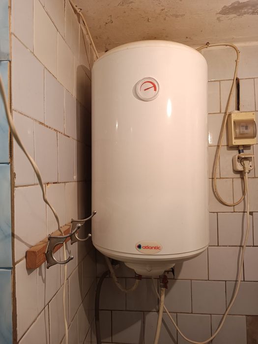 Продам комнату в общежитии.