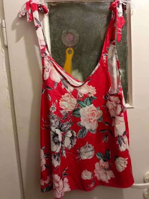 Shein: bluzka w róże 38