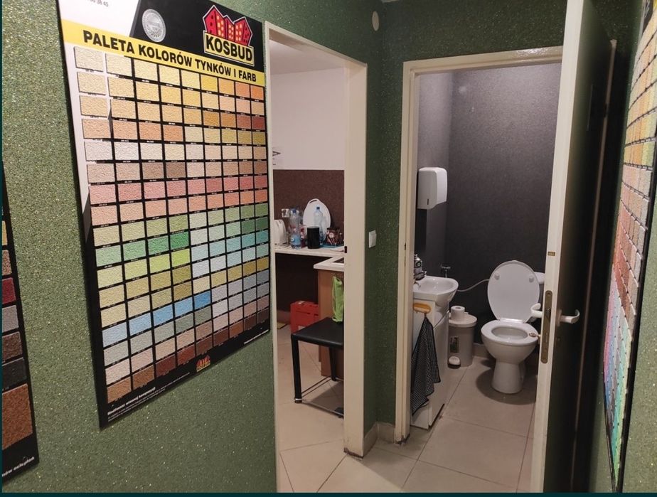 Lokal handlowy 80 m2 + Magazyn 220m2  utwardzony plac 3400m2. Parking