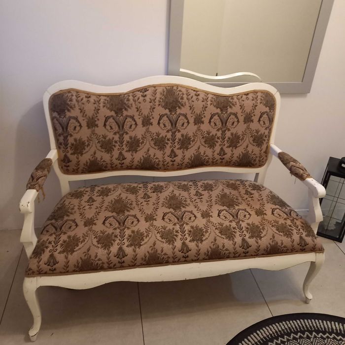 Sofa w stylu Ludwikowskim