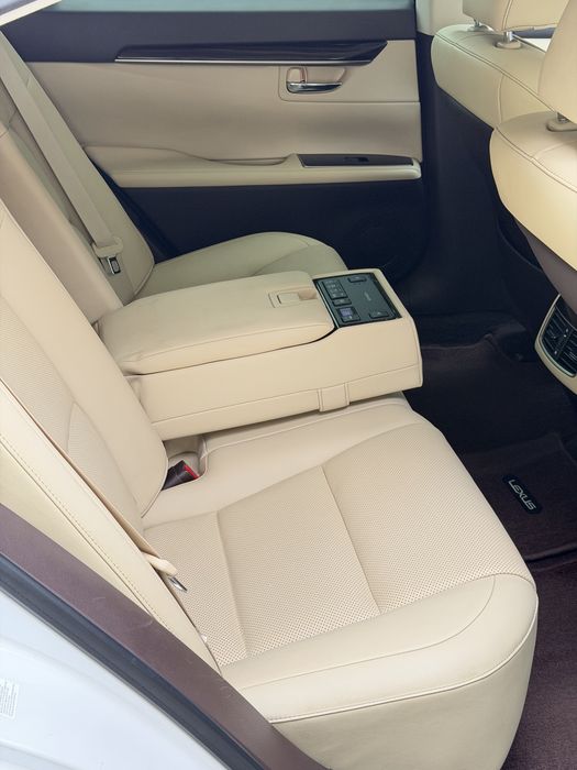Lexus es 300h 2015