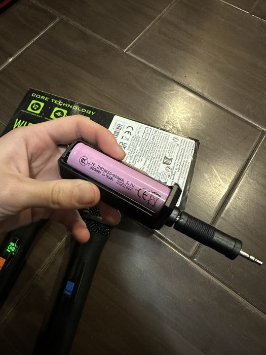 Мікрофони для караоке нові