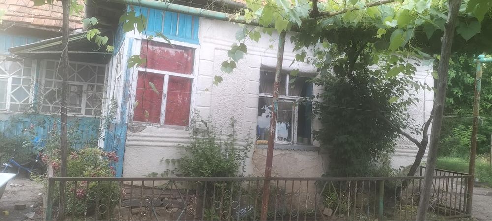 Продам дачний будинок