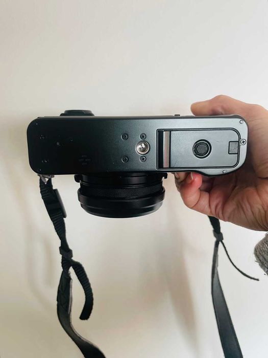 Fujifilm X100V preta + acessórios