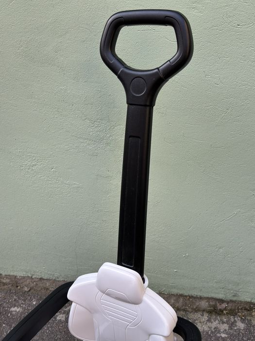 Детский толокар БМВ машинка каталка с родительской ручкой с музыкой