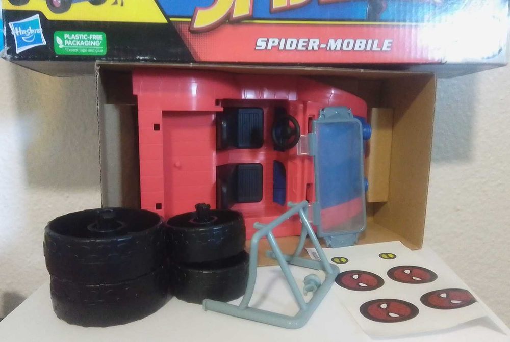 Marvel Spider-Man Spider-Mobile com figura Miles Morales | NOVO