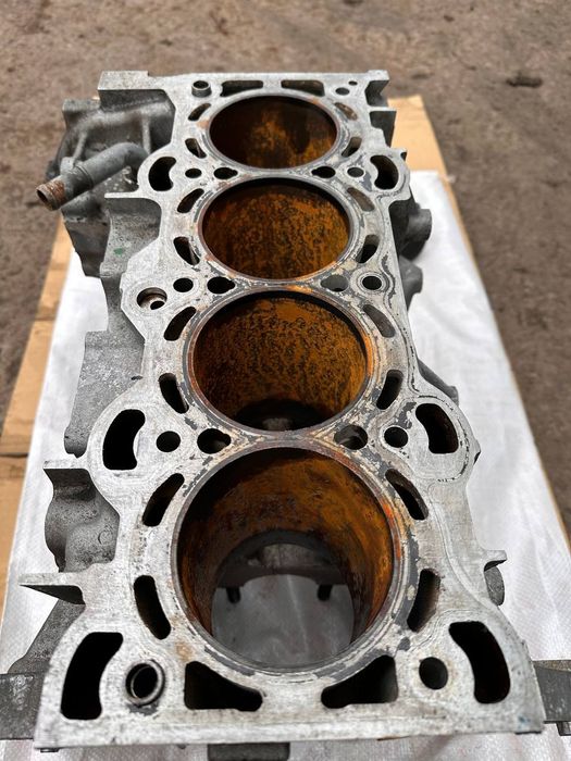 Блок двигателя Мазда сх7 2.3 турбо