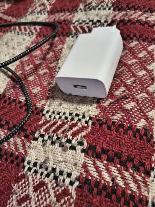 Ładowarka VIVO 18w z kablem