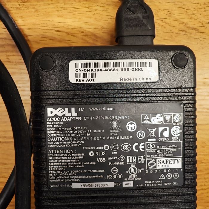 Ładowarka Dell D220P-01 220W + kabel zasilający