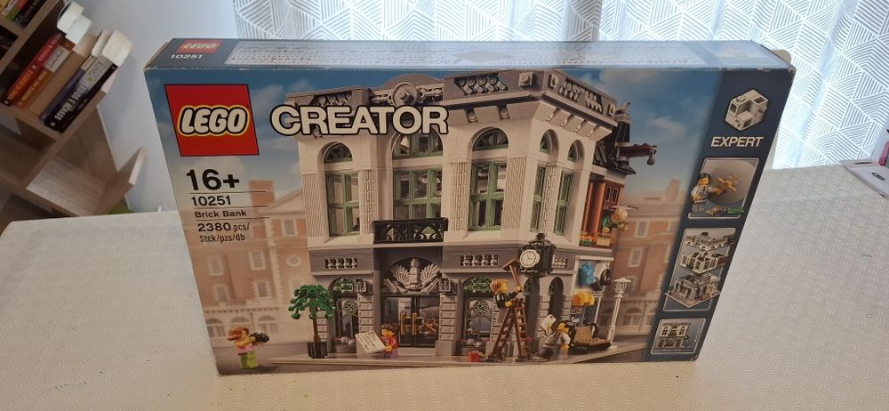 Legos creator expert