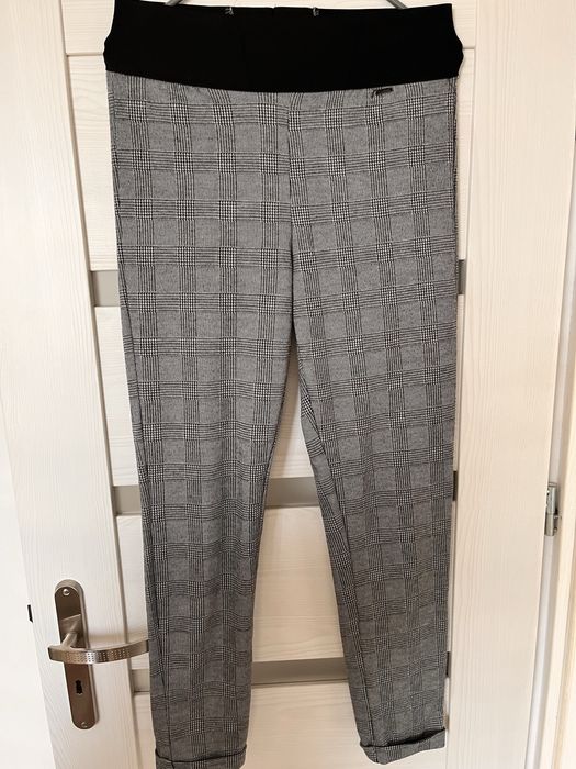 Spodnie materialowe w krate r. M