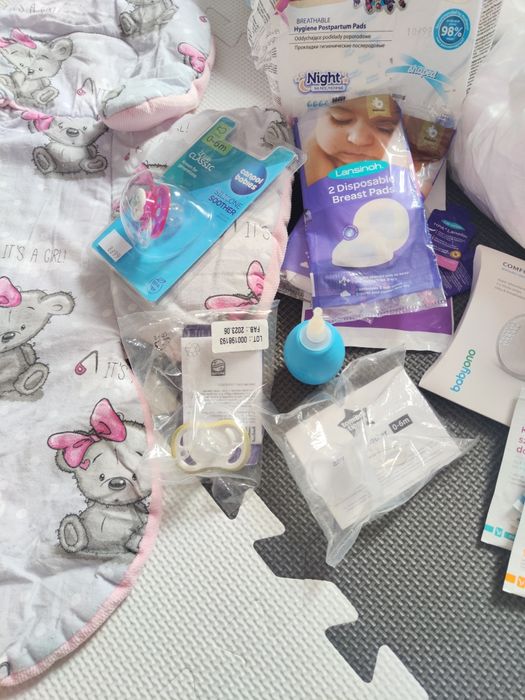 Sprzedam zestaw startowy dla noworodka i mamy