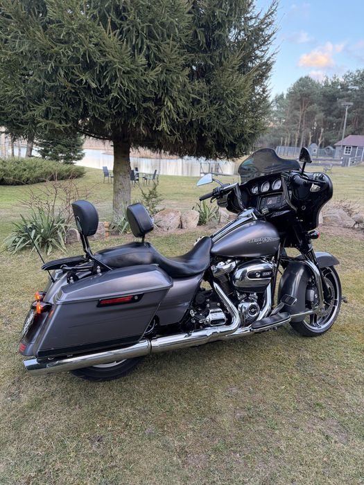 Harley-Davidson Street Glide FLHX , NISKI PRZEBIEG