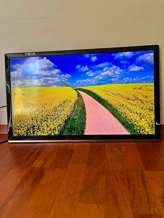 Telewizor OLE 32 Cale LED full hd
