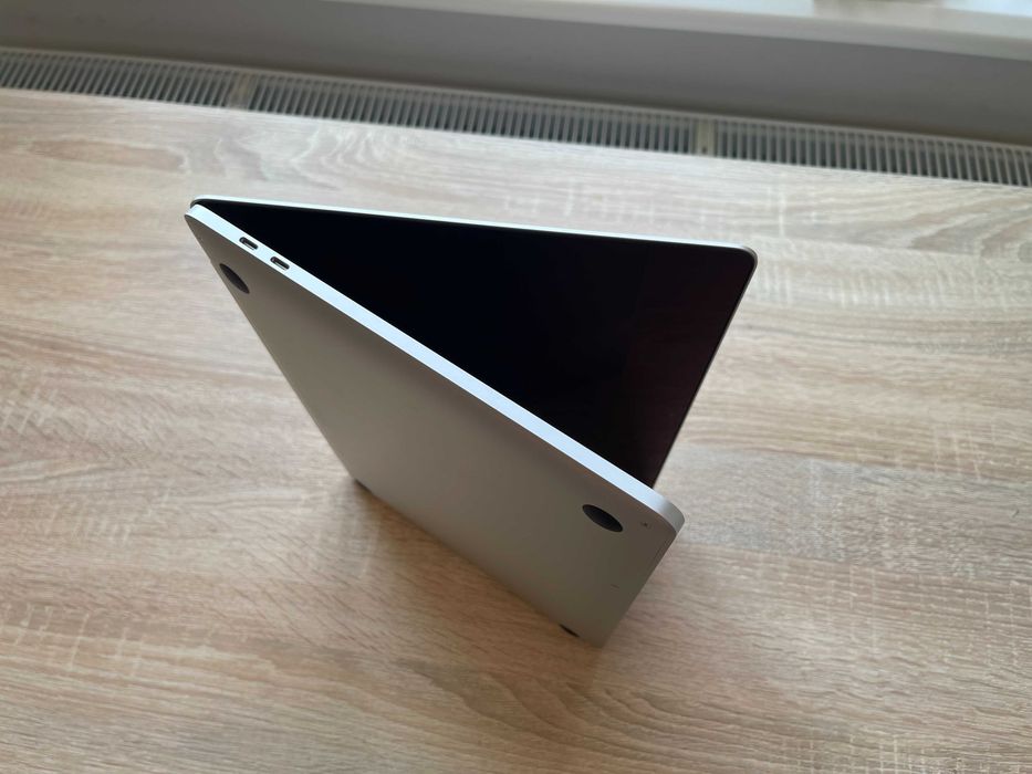 Apple MacBook Pro 13 2022р. apple M2_16GbRAM_512gb SSD_100% батарея_15 циклів