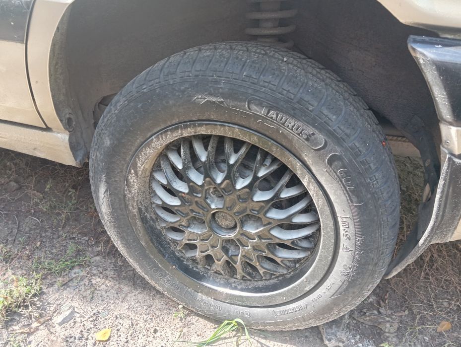 В продаже Ауди 80 b3