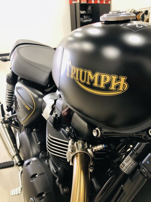 Triumph Bonneville 900cc