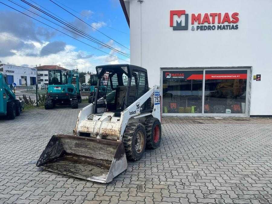 Mini pá carregadora BOBCAT 753