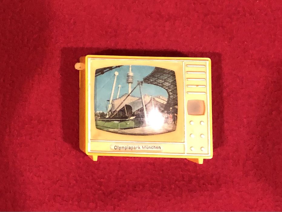 Wizjer, plastiskop, telewizor kolekcjonerski, vintage, zabawka- click,  PRL