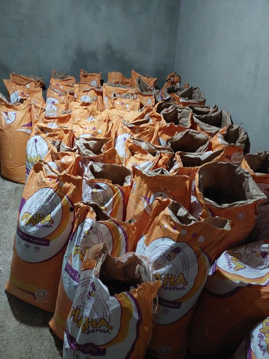 Курячий послід сухий в мішках