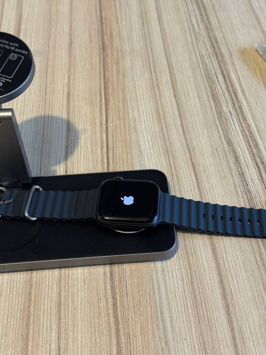 Apple Watch SE 44mm Midnight в норм стані