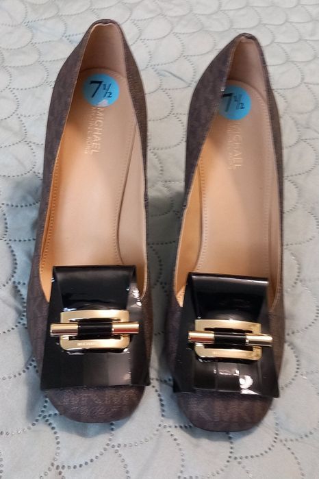 Pantofle/ buty na obcasie Michaela Korsa