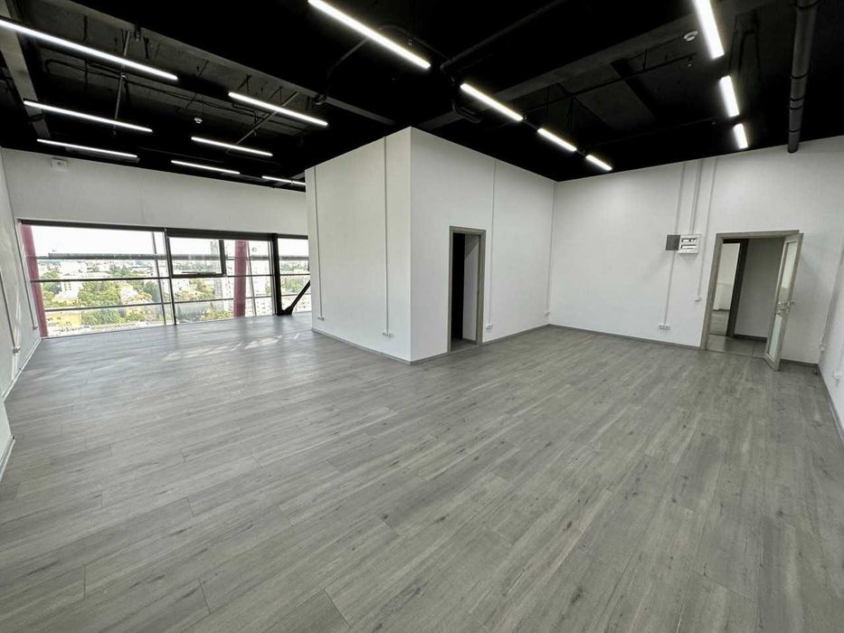 Офіс з генератором, 800 м2, М. Шулявська, ТРЦ Соsmo Multimall. Власник