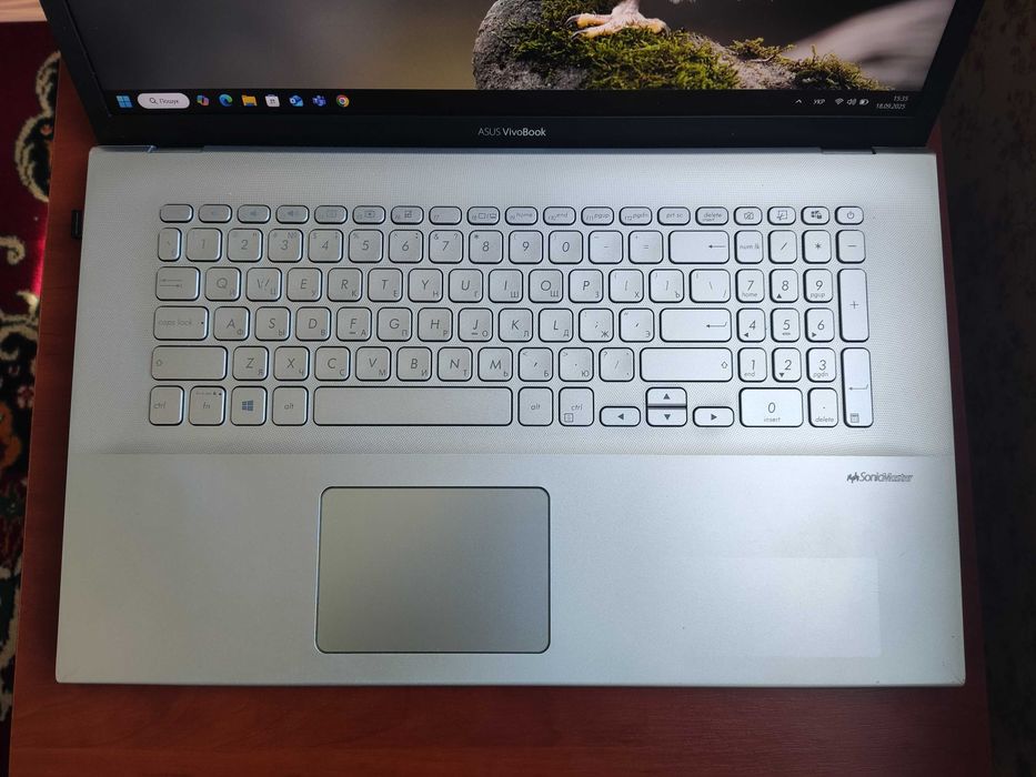 Ноутбук ASUS Vivobook 17.3" FHD, Intel Core i5-8265U, 12 gb RAM, MX110
