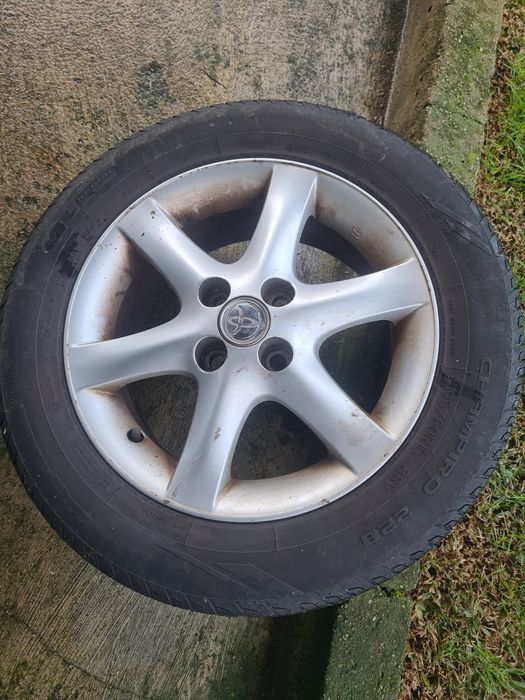 Jante 15 com pneus -toyota