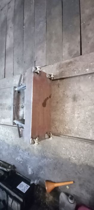 Wózek do rozjerzdzania rozpoławiania ciagnika