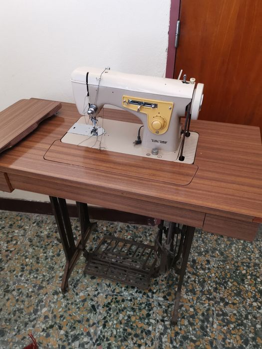Máquina de custura ziguezague