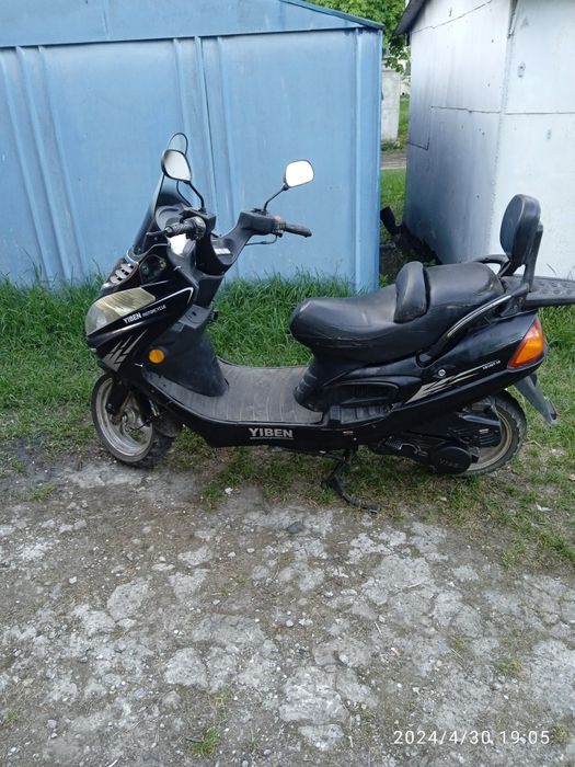 Продам скутер ибен 150
