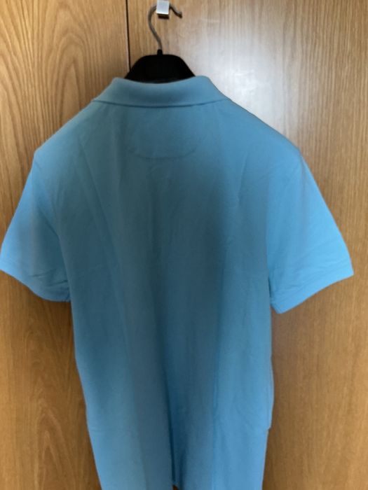 Polo em algodao, da marca Massimo Dutti, nunca usado.