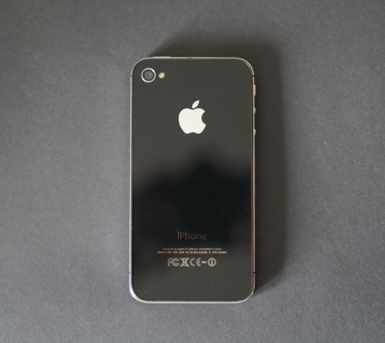 Apple iPhone 4s 8GB