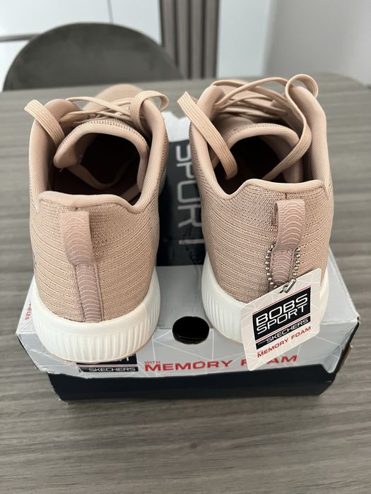 Skechers de Mulher Novas