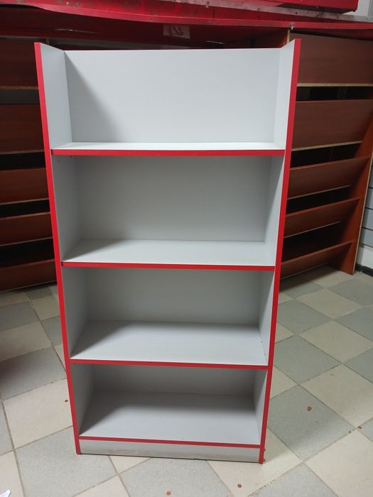 Шафа для книг або побутових речей