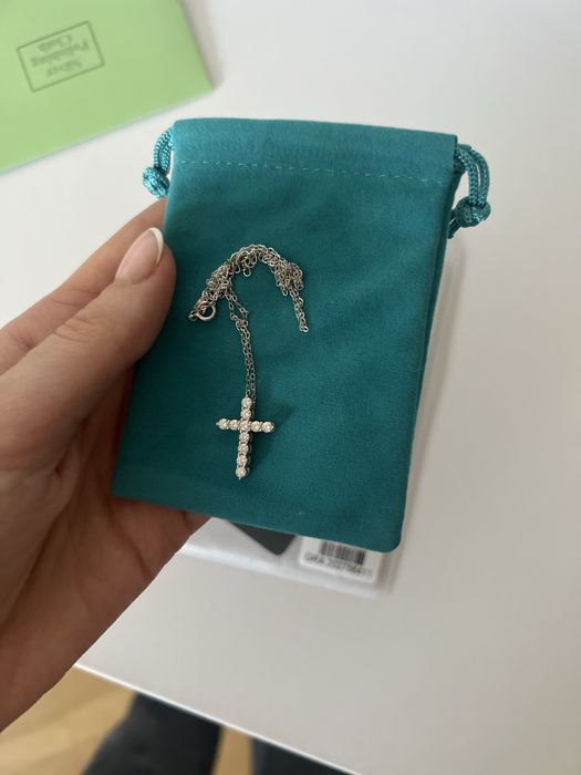 Ланцюжок з хрестиком цепочка з діамантами tiffani тіфані муассаніт