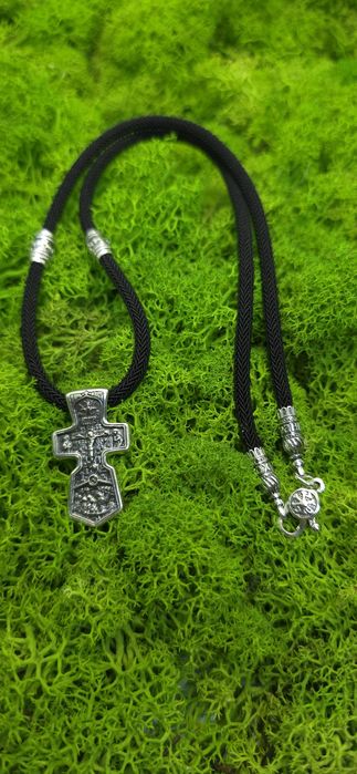 Срібний хрест на шовковому шнурку