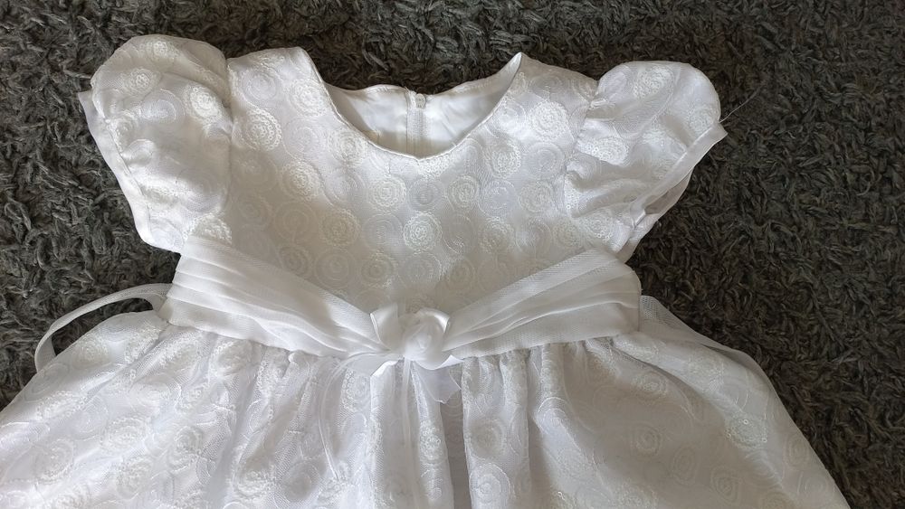 Sukienka r.24M biała