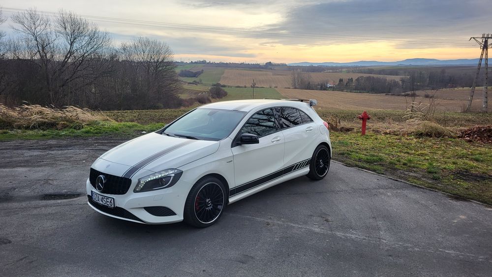 Mercedes- Benz klasa A 180 Navi Led Radar stan idealny Polecam