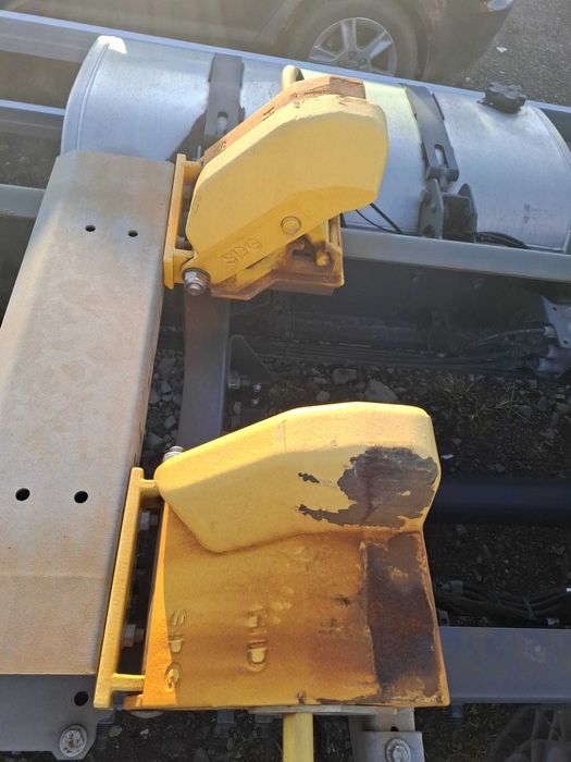 System mocowań BDF do kontenerów (zabudowa)