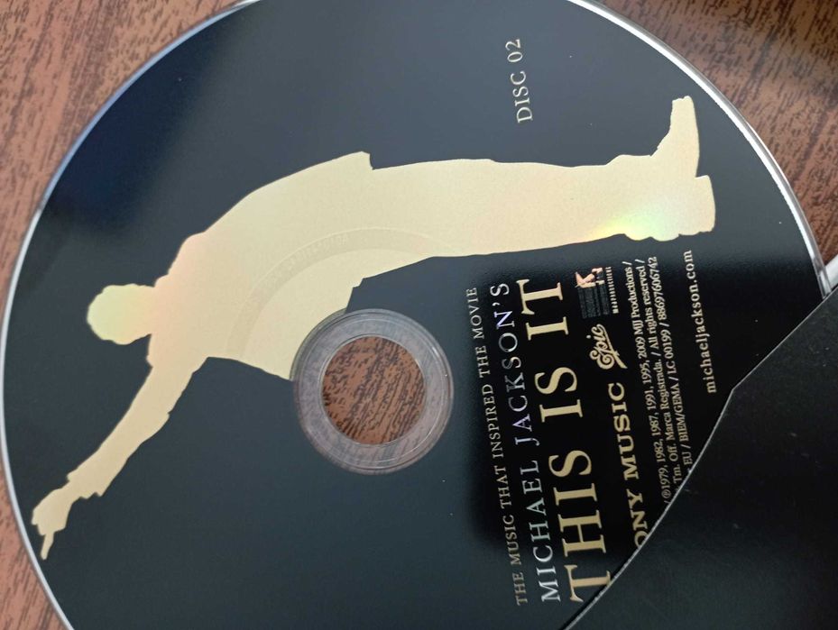 ALBUM 2 CD Michael Jackson's This Is It