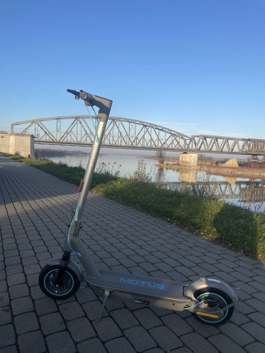 Hulejnoga elektyczna Motus