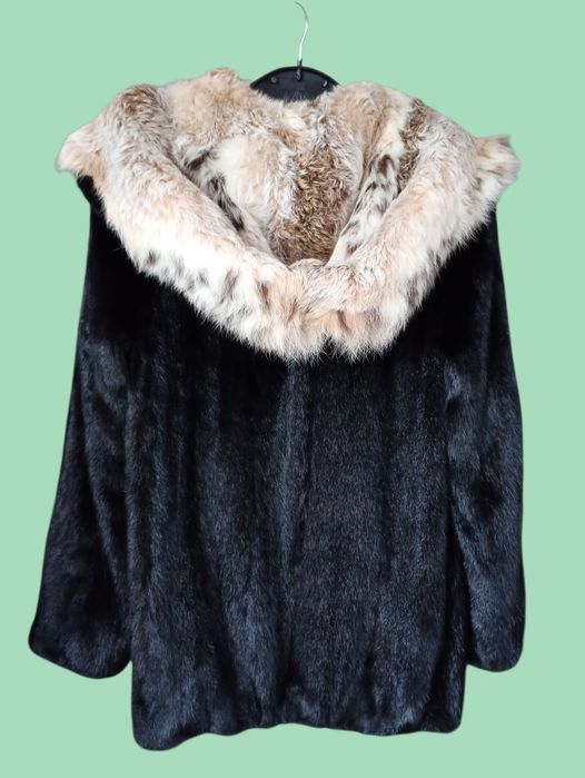В груди 108см. Норковая шуба с рысью. Натуральная шуба, полушубок
