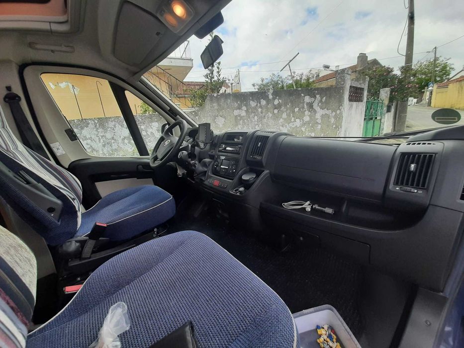 autocarava DETHLEFS 128000 km ano 2012