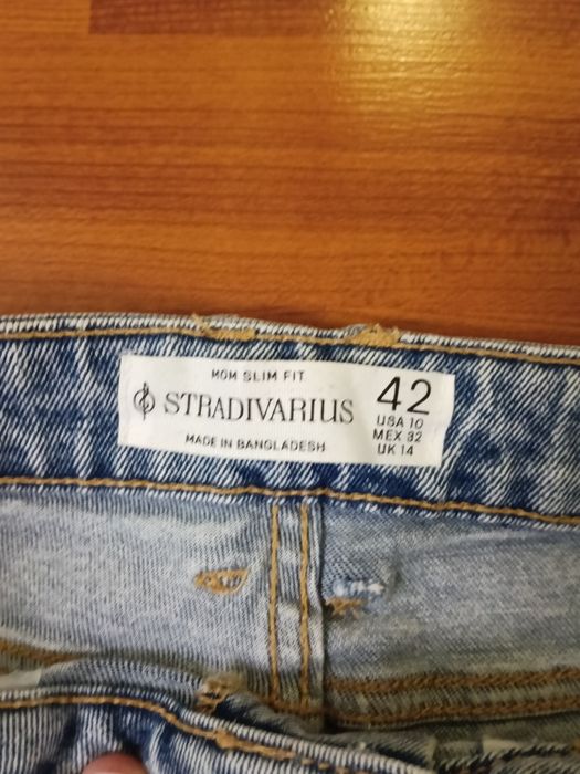 Джинси Stradivarius