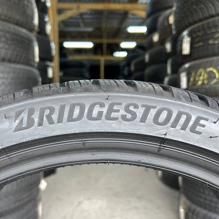 Склад шин 225/40 R18 Bridgestone Blizzak LM005 європейські шини бу протектор 6 мм 4 шт