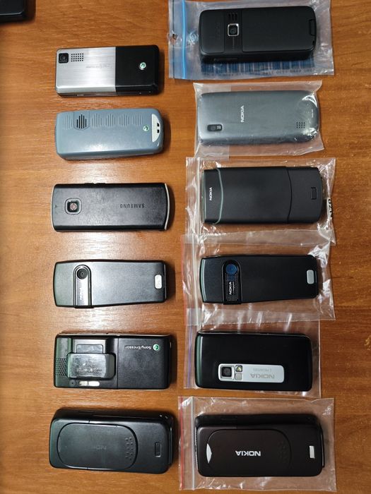 Лот мобільних телефонів Nokia, Samsung