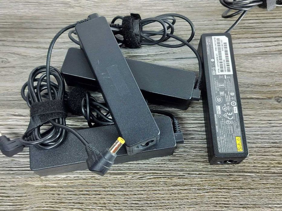Блок живлення Fujitsu 5.5*2.5 65w 19V 3.42A Asus Toshiba Fujitsu